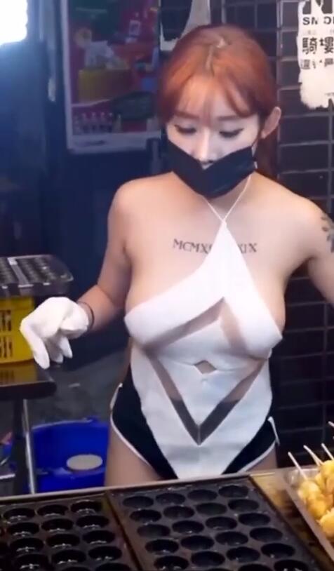 吃瓜# 台湾夜市 老板娘身材性感火辣 #台妹