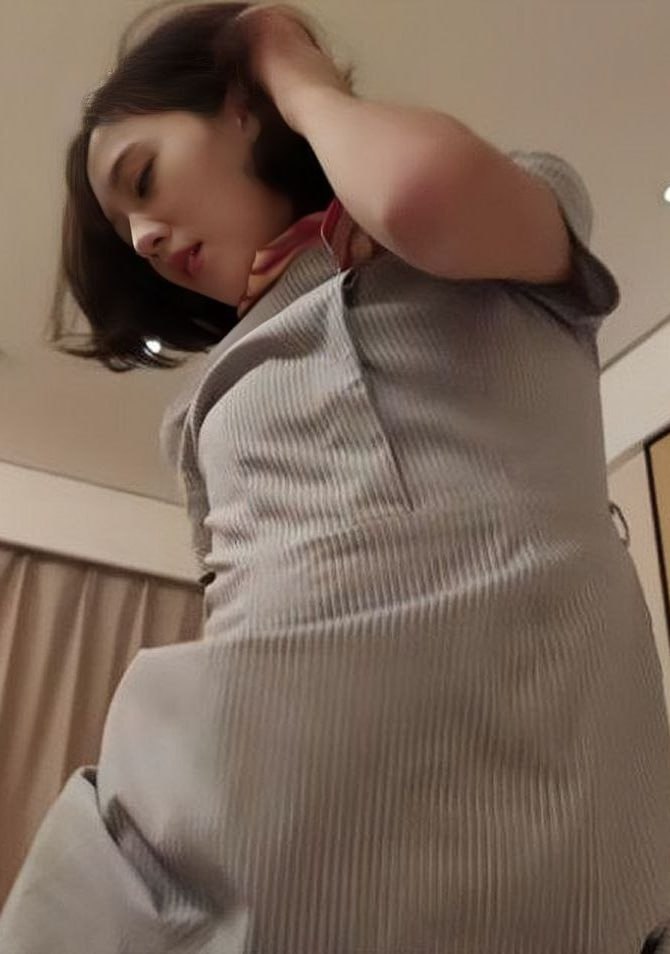 #吃瓜 高中生 给人发裸聊 全裸曝光 诱人的身姿 穿着性感的白腿袜黑丝袜