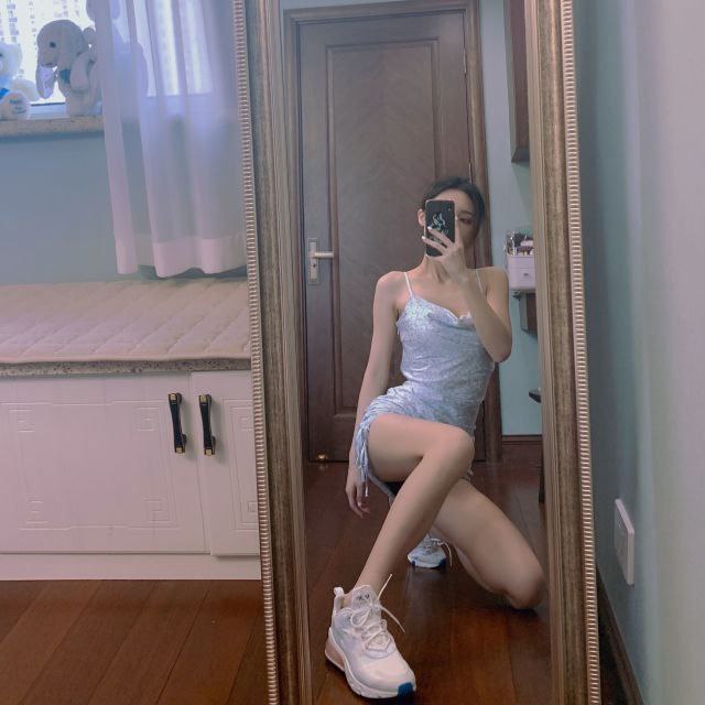 #吃瓜 背着老婆和正在实习的大学生搞偷情，越来越上瘾，小骚货性欲望太强了  第6张