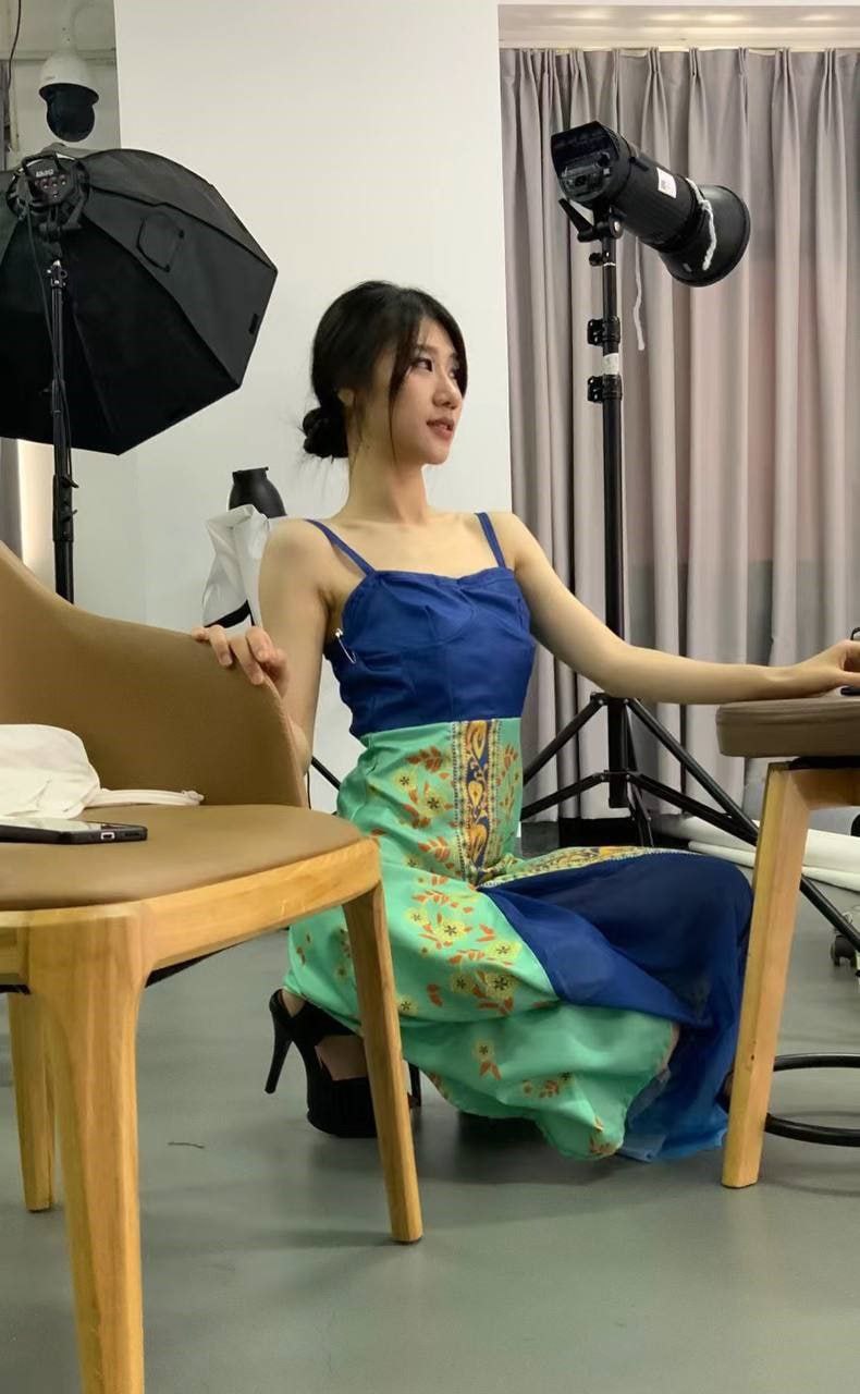 #吃瓜 网红少妇 被内射后带着满满一骚穴精液回家，不知道会不会被她老公发现！  第1张
